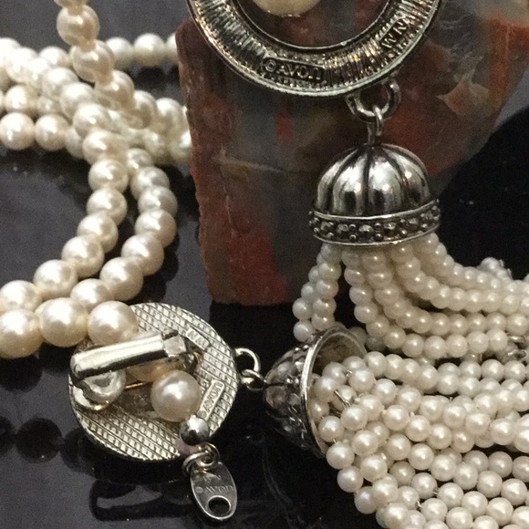Vtg.Avon Silver White Pearl & Earring Bridal Set - Picture 5 of 5